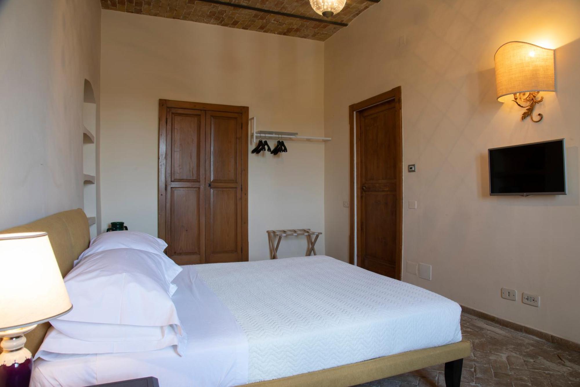 Masseria Celentano Relais & Agriturismo Сан-Северо Экстерьер фото