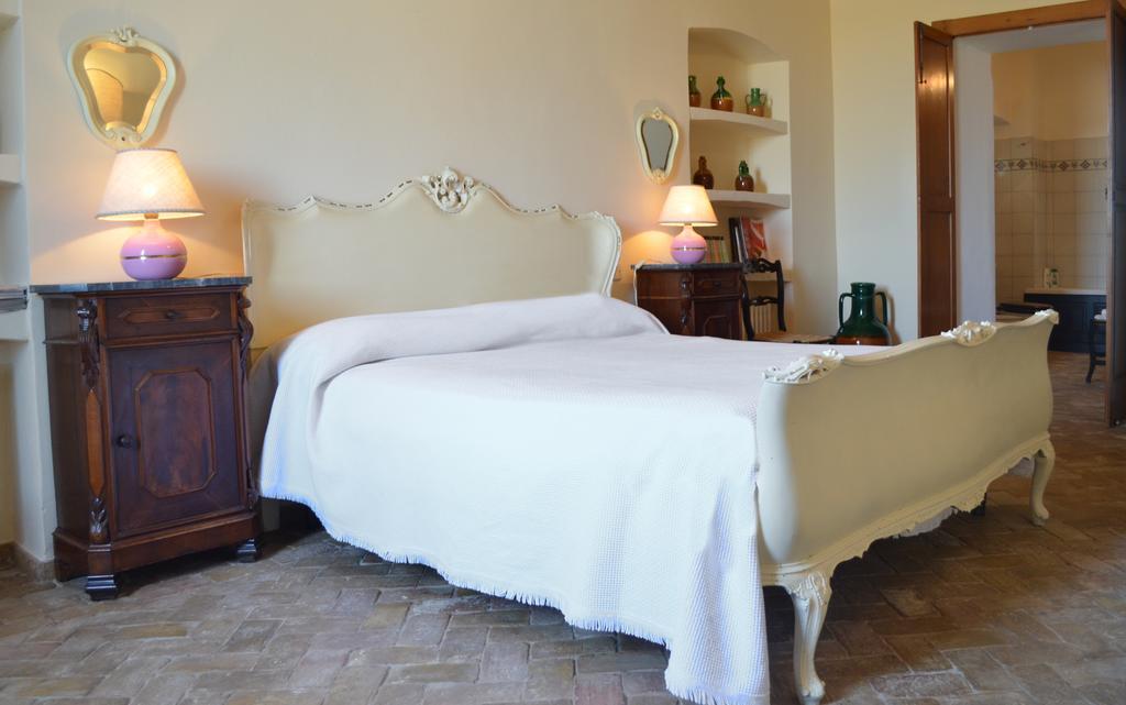Masseria Celentano Relais & Agriturismo Сан-Северо Номер фото
